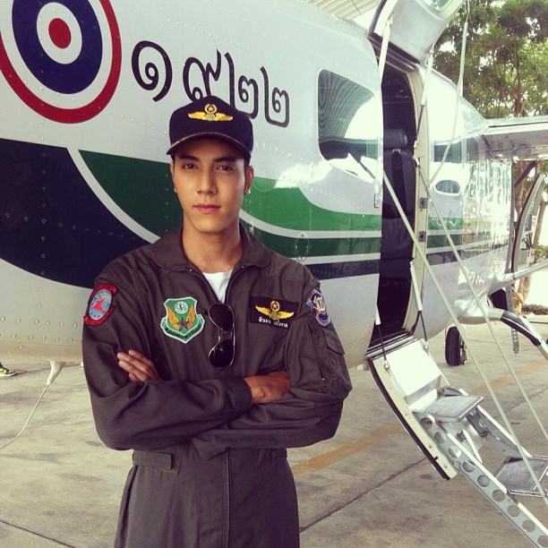 ไม้ วฤษฎิ์ พระอกหุ่นสุดแซ่บหน้าใหม่ของช่อง 3 กับรอยยิ้มหวานๆและมีเสน่ห์ฝุดๆ ยิ้มทีเสน่ห์พุ่งปะทะหน้าสาวๆละลายเลยค่าาา (3)