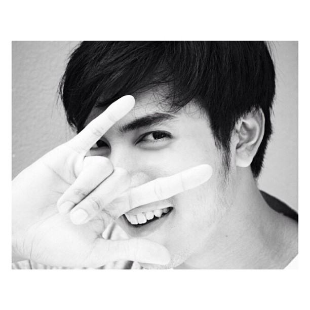 ไม้ วฤษฎิ์ พระอกหุ่นสุดแซ่บหน้าใหม่ของช่อง 3 กับรอยยิ้มหวานๆและมีเสน่ห์ฝุดๆ ยิ้มทีเสน่ห์พุ่งปะทะหน้าสาวๆละลายเลยค่าาา (4)
