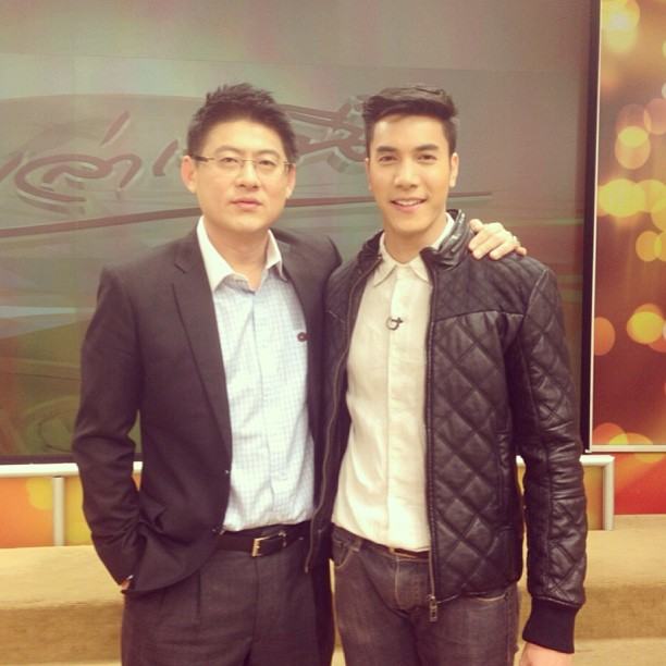ไม้ วฤษฎิ์ พระอกหุ่นสุดแซ่บหน้าใหม่ของช่อง 3 กับรอยยิ้มหวานๆและมีเสน่ห์ฝุดๆ ยิ้มทีเสน่ห์พุ่งปะทะหน้าสาวๆละลายเลยค่าาา (4)
