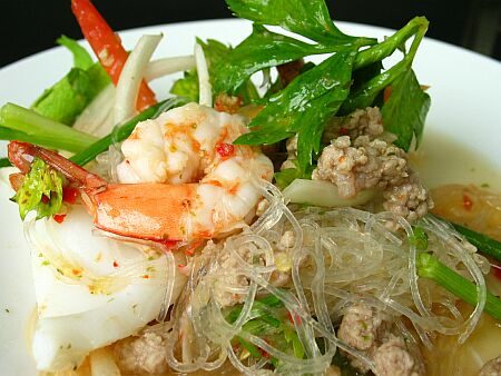 ทานอาหาร ^^ เพื่อลดน้ำหนักกันครับ