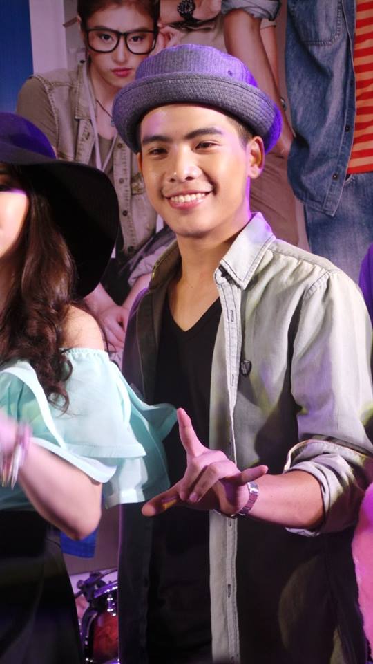 โตโน่ หล่อกระชากใจในงานเปิดตัว รักโง่