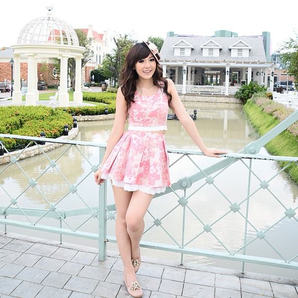 มิ้นท์ ประภัสสร ประวัติ ภรรยาคนสวยของเถ้าแก่น้อย ต๊อบ อิทธิพัทธ์