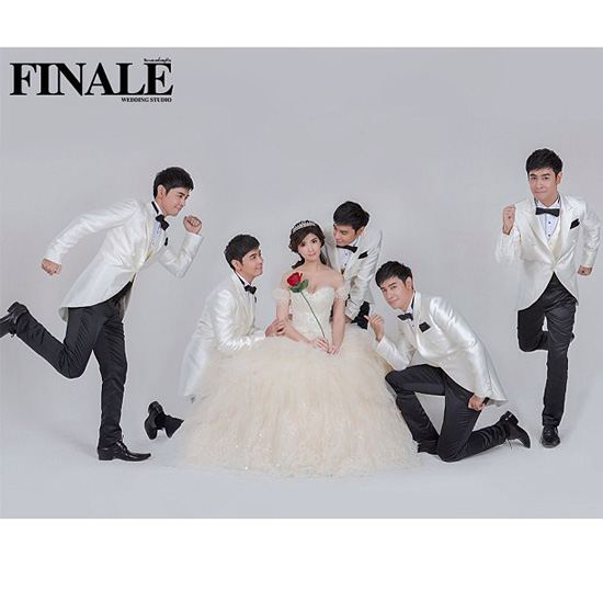 พรีเวดดิ้ง ออย ธนา - น้องเธอ สวยงามในชุดไทย - ชุดราตรี