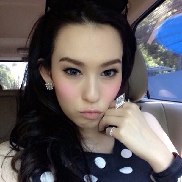 มะลิ มาลินี