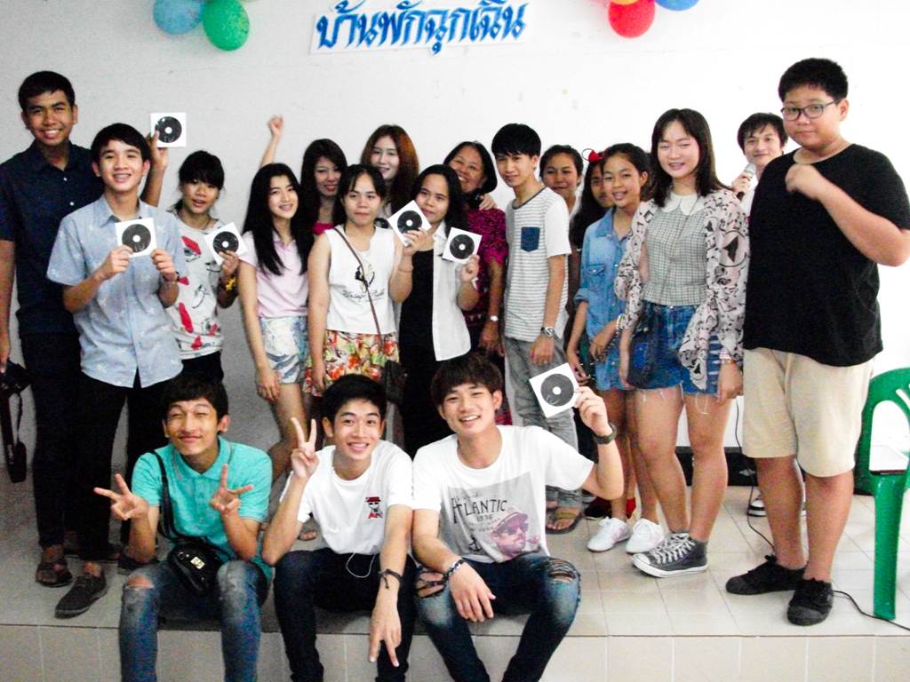 พริม เพชรรัตน์ กับงานวันเกิดย้อนหลังพร้อมเหล่าแฟนคลับ