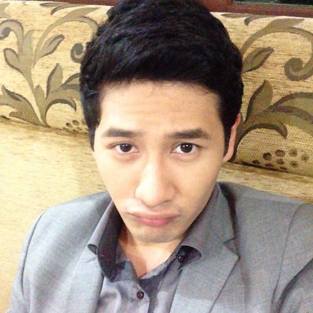"คุณคุณชาย" ซินเดอเรลล่ารองเท้าแตะ
