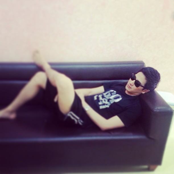 "คุณคุณชาย" ซินเดอเรลล่ารองเท้าแตะ