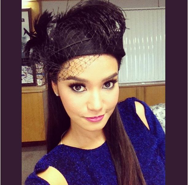 แฟชั่น  ผ้าตาข่ายแต่งผม เริ่ด ๆ สไตล์คนดัง ชิคได้อีก !