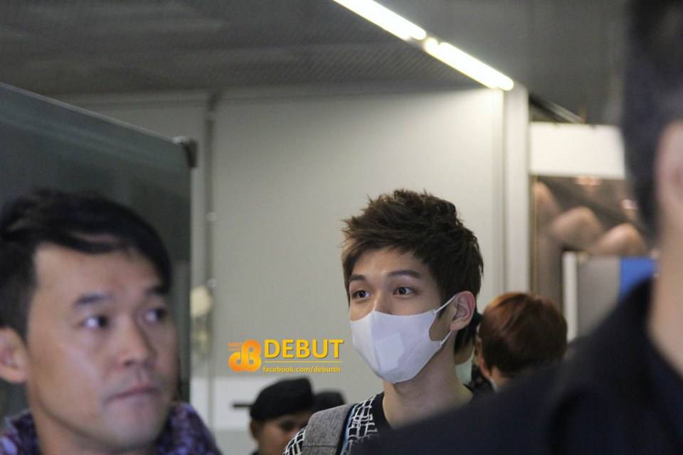 ภาพที่สนามบิน..การมาของหนุ่มๆ VIXX สุดฟิน