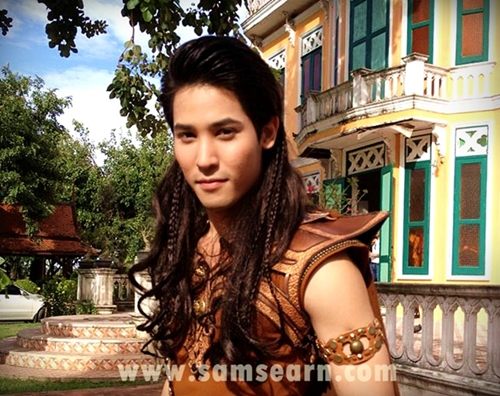 สามเศียร รีเมค "มนต์นาคราช" ละครจักรวงศ์เรื่องใหม่ต่อจาก จันทร์สุริยะคาธ