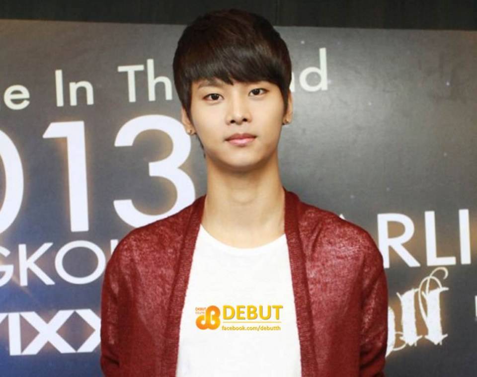 VIXX....โพสท์ท่า..น่ารักกกโฮกกก