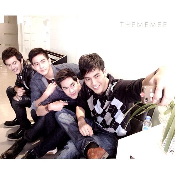 บอม ธนิน-ท็อป จรณ +เต้ย พงศกร    คู่ซี้ดารา