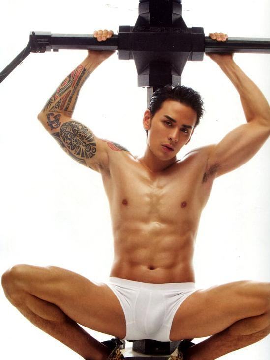 แซ่บ!! ซุป&rsquo;ตาร์ใจกล้า ถ่างขาอ้าซ่า โชว์เป้าบึ้ม