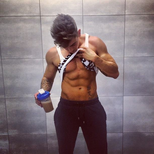 Muscle men From IG 19
