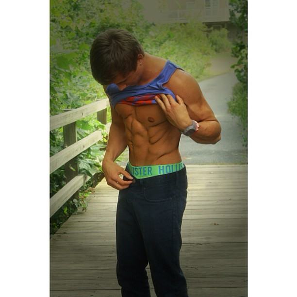Muscle men From IG 21