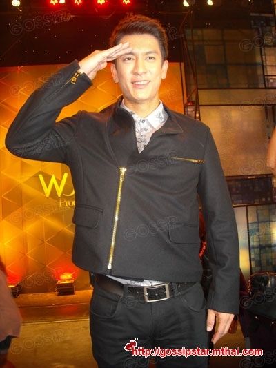 พี่ติ๊กค่ะ หล่อไม่คลาย