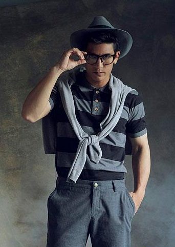 พี่ติ๊กค่ะ หล่อไม่คลาย