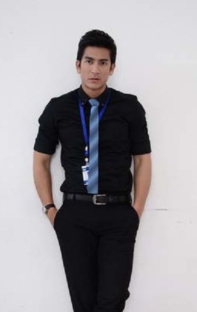 พี่ติ๊กค่ะ หล่อไม่คลาย