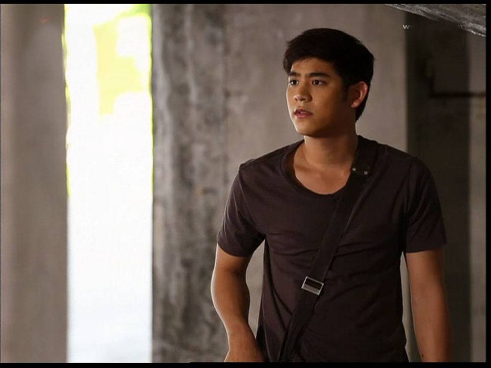 ตั้งอกตั้งใจเบิ่งสองคนนี้อีหลี มีฉากถอดผ้า,อาบน้ำแด่บ่อ อิอิ, อยากฟังเพลงสองคนนี้ [สุภาพบุรุษ ลูกผู้ชาย]