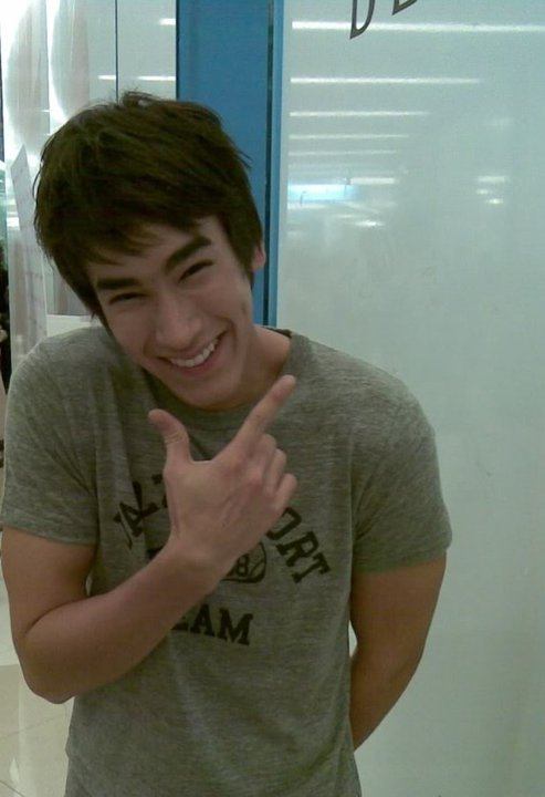 ณเดชน์ กับรอยยิ้มเห็นแล้วน่ารักมากกกกกกกกก