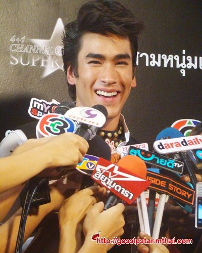 ณเดชน์ กับรอยยิ้มเห็นแล้วน่ารักมากกกกกกกกก