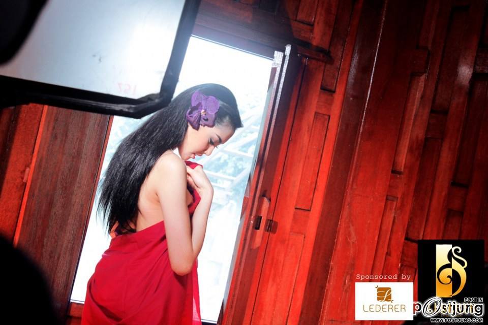 รวมโฉมหน้านักเเสดงนำทั้ง 10 คน ใน MV สักดอกนะ ( การันตีความเเซบ ) เร็วๆนี้