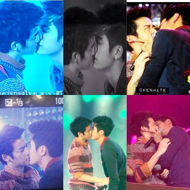 ใต้แสงจันทร์มีเพียงเราสอง .. " นั่งมองแสงดาวที่พรั่งพราว .. บนฟ้าไกลไปด้วยกัน