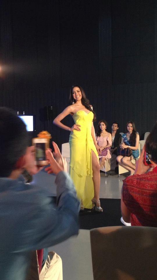 ลิต้า ชุดราตรี  สวย