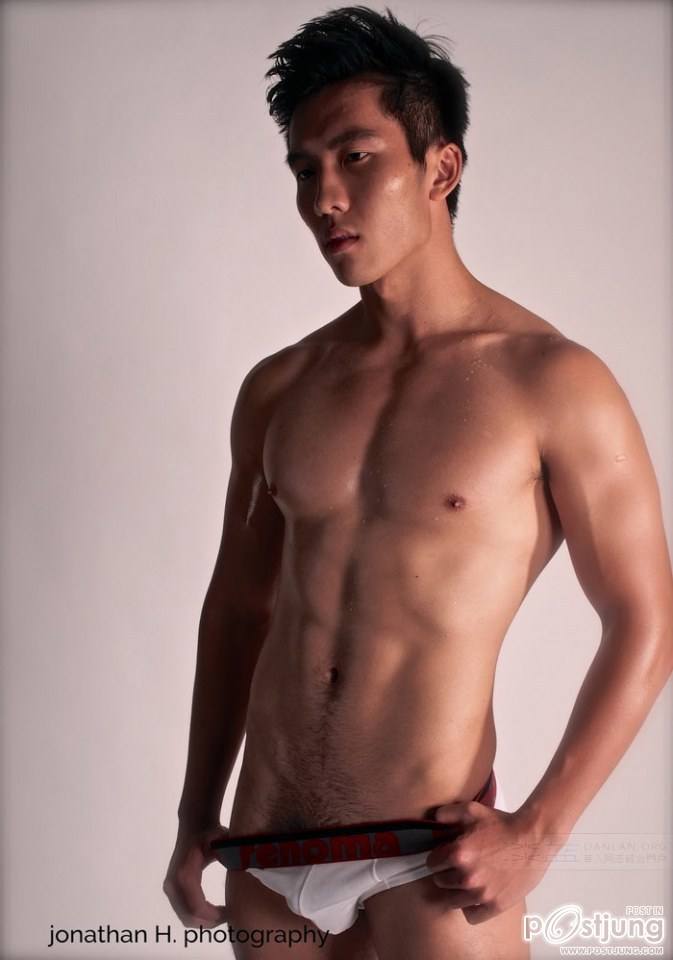 ถอดโชว์เรือนร่าง 372