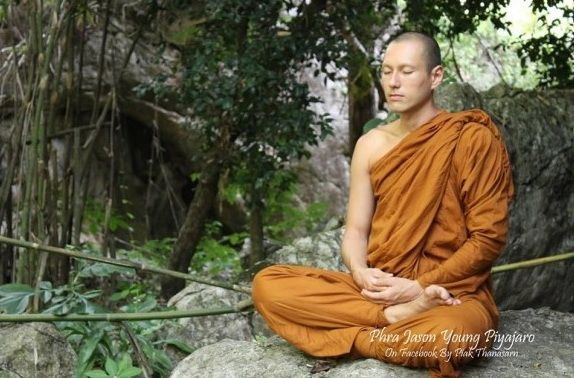ภาพปัจจุบันของ 'พระเจสัน ยัง' ร่วมอณุโมทณา กับ'ท่าน'ด้วยค่ะ