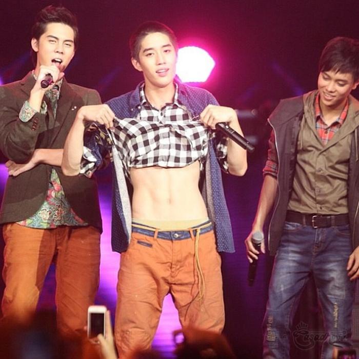 อยากให้ผมโชว์อะไรอีกคร๊าฟฟ