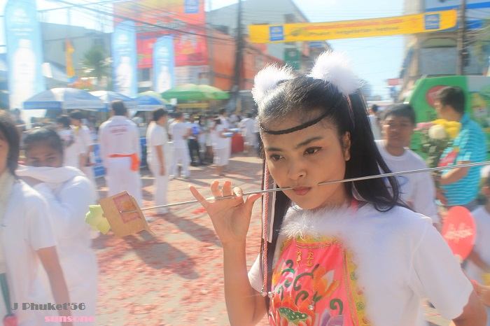 ม้าทรงหญิง รูปนี้สวย