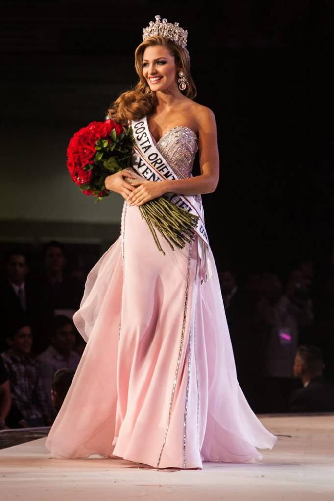 Miss Venezuela 2013 คนใหม่ เพิ่งพ้นอายุ17ปีมาไม่กี่เดือนนี่เอง