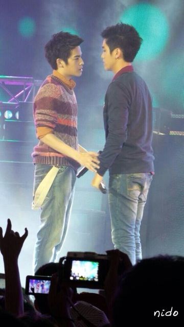 รวมภาพคอนเสิร์ต "ฮอร์โมนเดย์ ฮอร์โมนไนท์" จิ้นกระจาย!!!