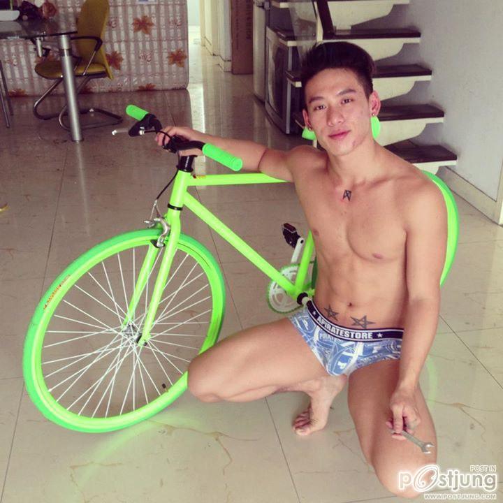 คนรักหนุ่มเซ็กซี่ 607