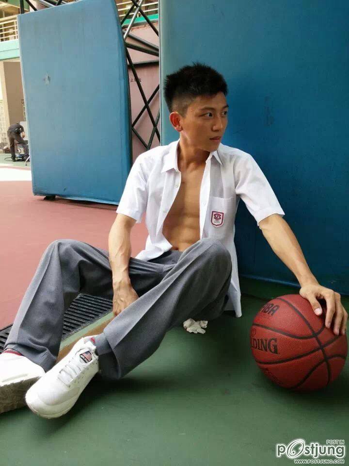 คนรักหนุ่มเซ็กซี่ 610