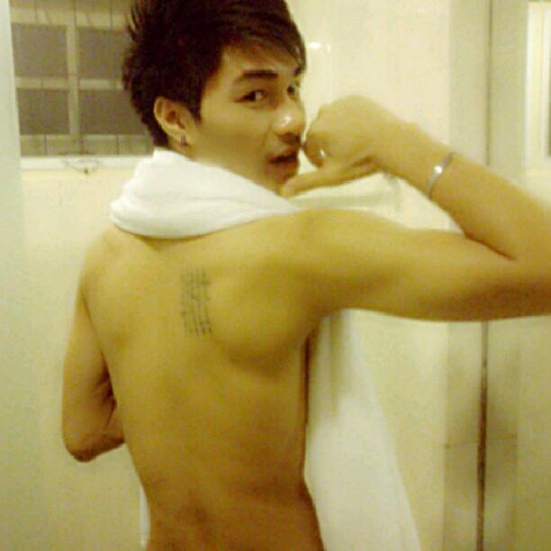หนุ่มหล่อจากไอจี