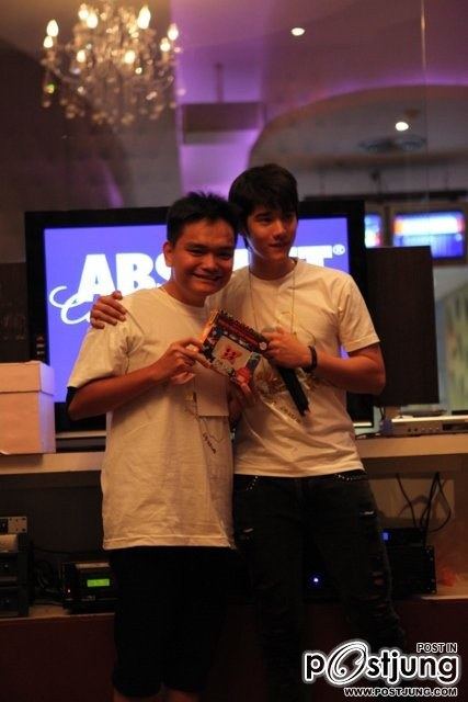 Mario Maurer and Koolcheng 9