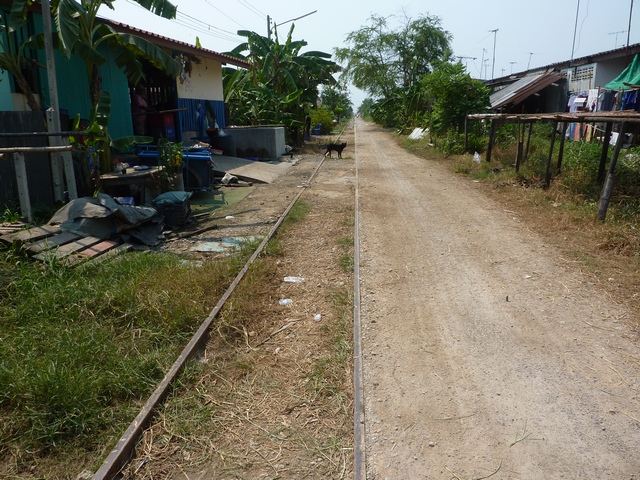 ทางรถไฟสายบ้านแหลม แม่กลอง