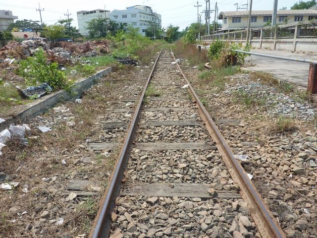 ทางรถไฟสายบ้านแหลม แม่กลอง