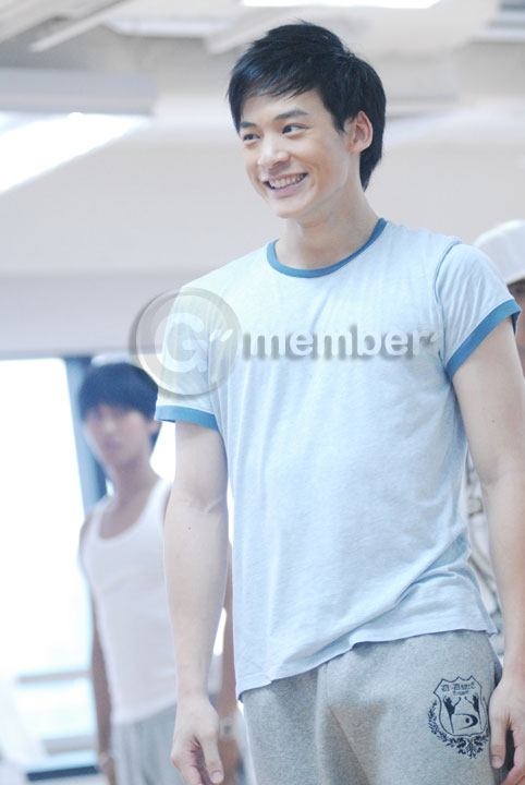 พี่บี้.......คือแบบว่าลืมใส่กางเกงในหรอ