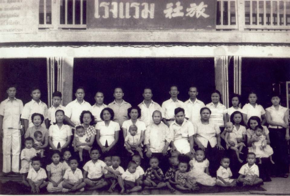 ปัจจุบันคือโรงเรียนกวดวิชาเดอะเบรน