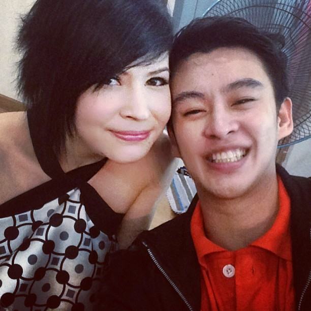 ลือ แอนนี่ บรู๊ค คบหนุ่มใหม่ ธีร์ ภูมิธนะวัชร์ กับภาพคู่สุดสนิท