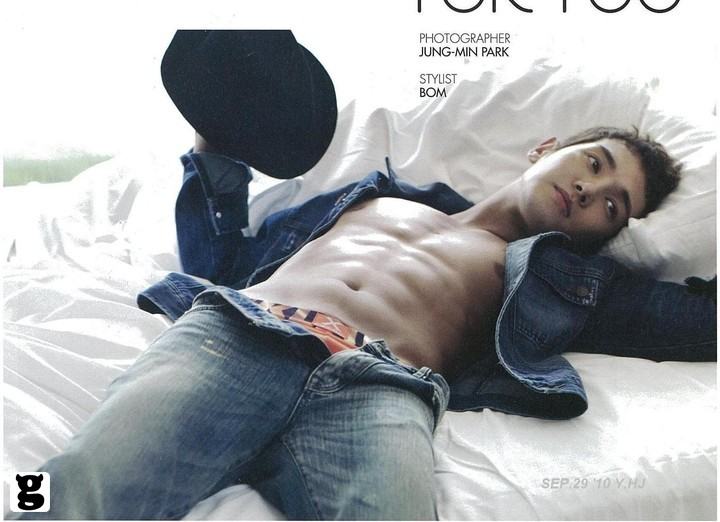 Hwan Hee นักร้องหนุ่มหุ่นแซบ เป้าเริศ