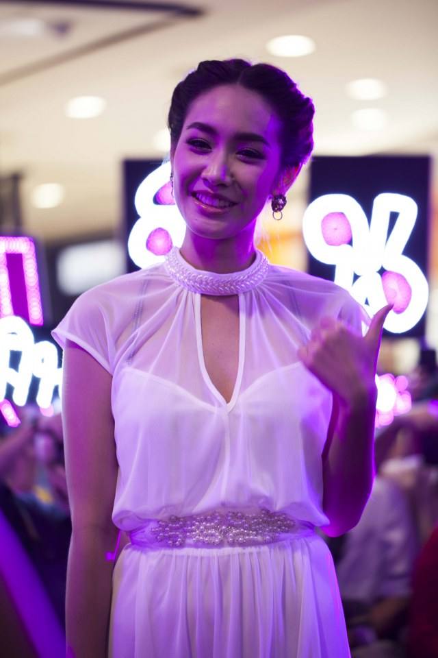 Pixxx. มีน พีชญา ในลุคสุดเซ็กซี่ x มาก
