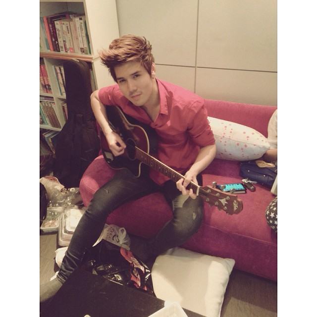 เหินฟ้า AF10