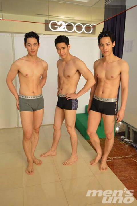 อือฮึ ผู้ชายแก้ผ้า