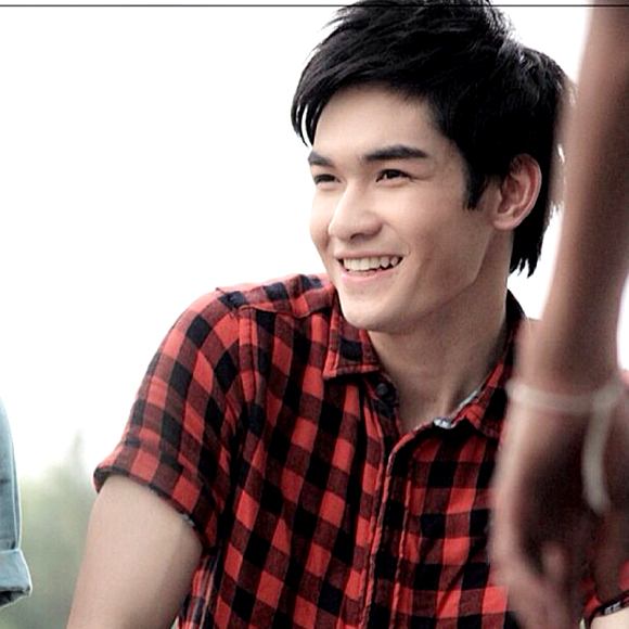 สิงโต เดอะสตาร์ ศัลยกรรมหรือไม่ หลังโดนเม้าท์หน้าเปลี่ยนสุดขั้ว
