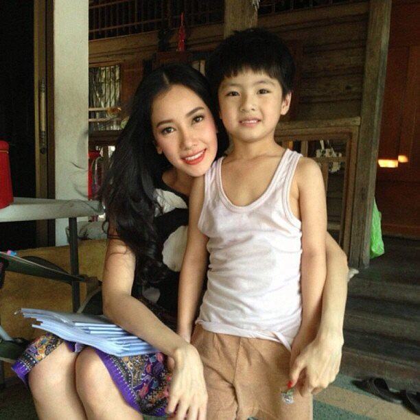 วันเฉลิมกับแม่ลำยอง "ไม่ว่าแม่จะเป็นอย่างไร ผมก็รักแม่นะครับ" #ทองเนื้อเก้า