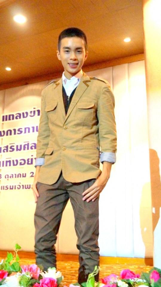 ภาพงานแถลงข่าวดาราหน้าใหม่จากภาพยนตร์ ตาดูดาวเท้าเหยียบดิน